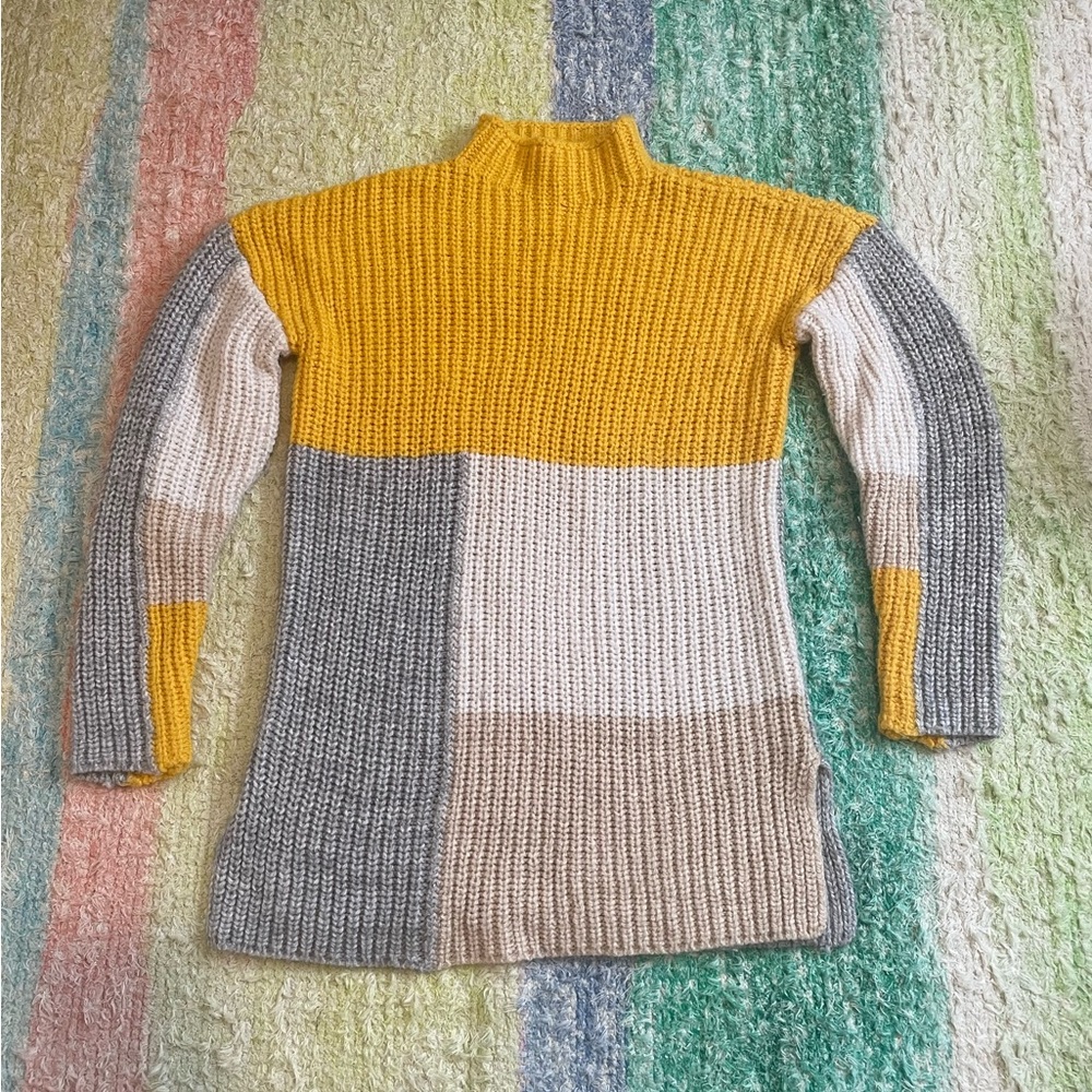 Color-blocked mock-neck sweater